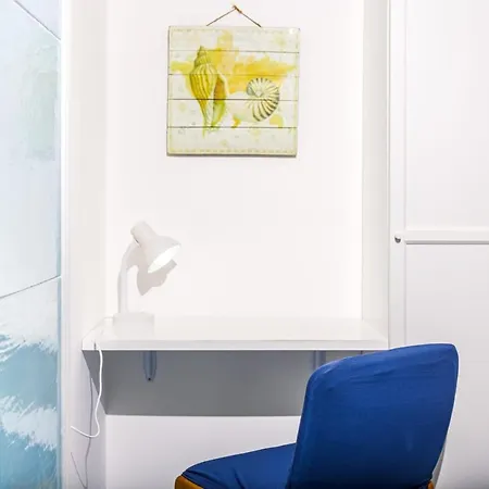 La Casetta Linda - New 2 Bedroom In With Seaview Terrace *