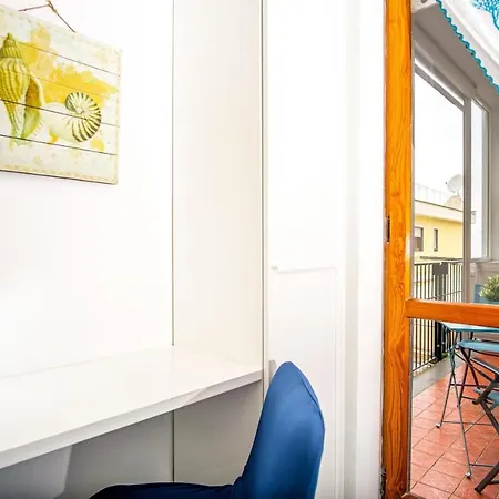 La Casetta Linda - New 2 Bedroom In With Seaview Terrace Lägenhet